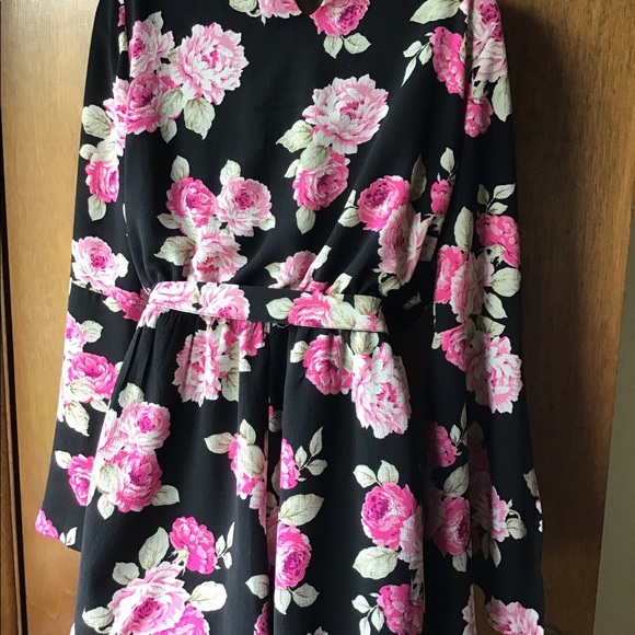 Floral Short Rumper - worn once - Picture 2 of 3